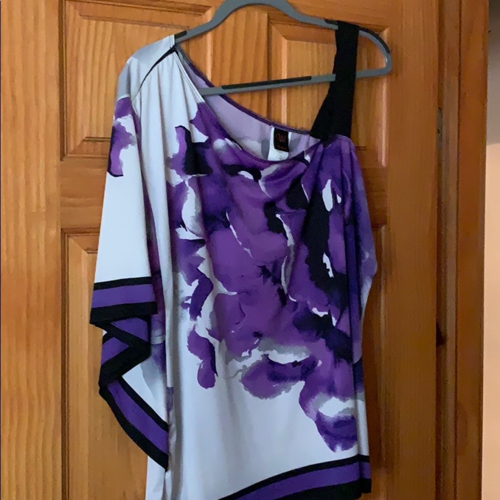 Plus Size 3X Beautiful Woman’s Top